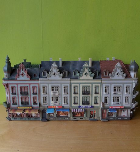 Faller H0 Stadsblok met winkels