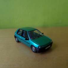 PCX H0 870749 Peugeot 106  groen