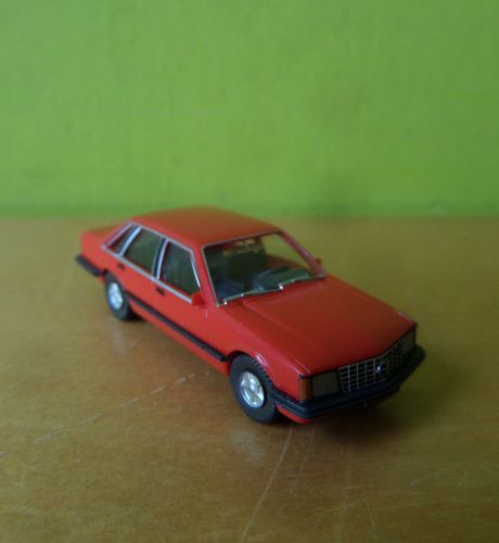 Wiking H0 08210 Opel Senator