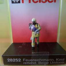 Preiser H0 28252 Brandweerman