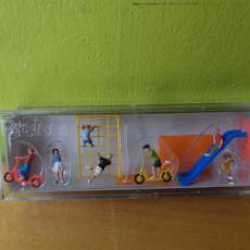 Preiser H0 10616 Spelende kinderen