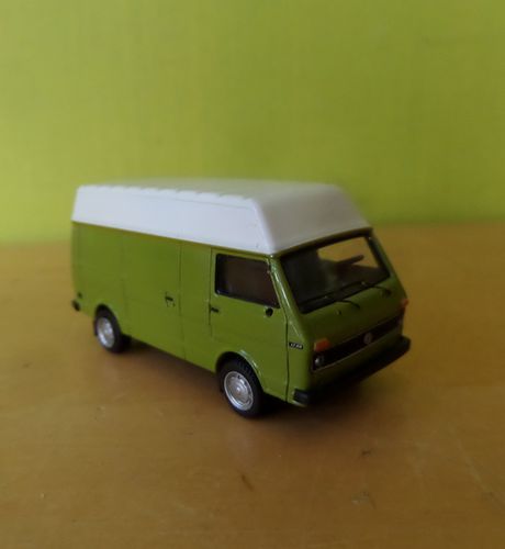 Brekina H0 34955 VW LT 35 groen