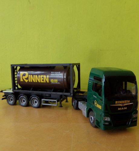 Wiking H0 53606 MAN TGX "Rinnen"