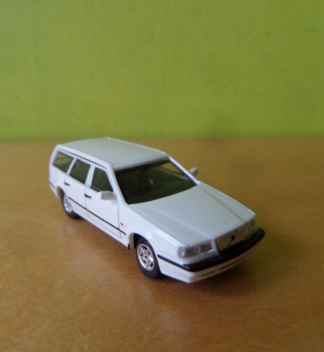 Minichamps H0 870171111 Volvo 850 Break