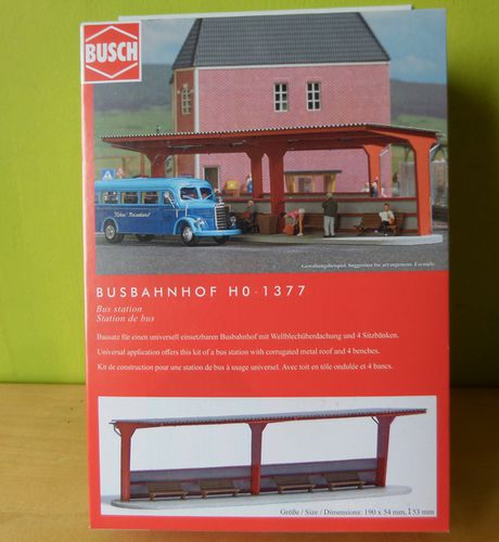 Busch H0 1377 Bus station