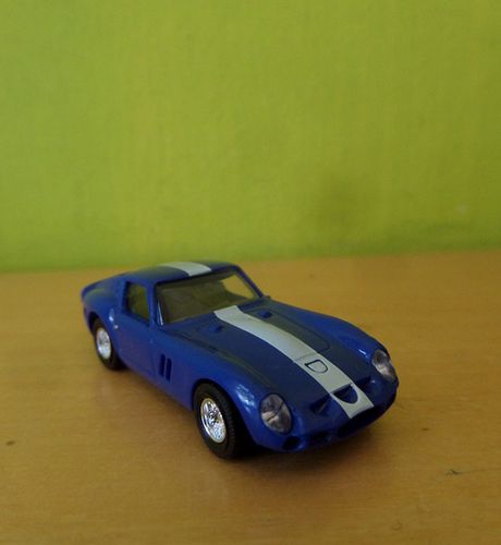 Busch H0 42618 Ferrari 250 GTO blauw