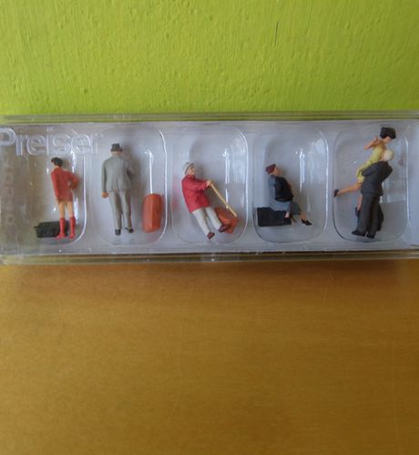 Preiser H0 10540 Staande reizigers