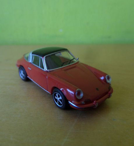 Brekina H0 16270 Porsche 911 Targa rood