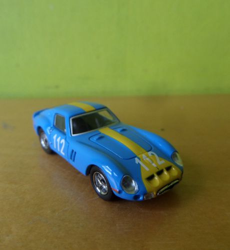 Micro city H0 0058 Ferrari 250 GTO blauw