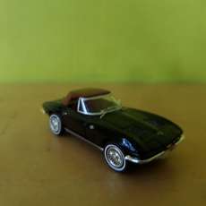 Brekina H0 18025 Chevrolet Corvette C2 zwart