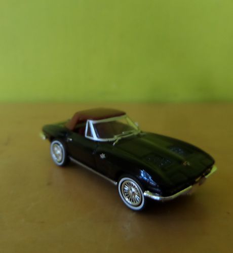 Brekina H0 18025 Chevrolet Corvette C2 zwart