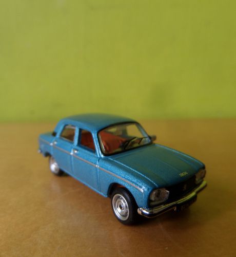 Norev H0 473411 Peugeot 304