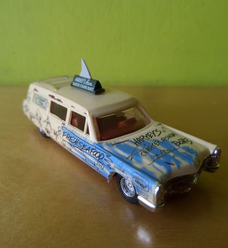 Busch H0 42909 Cadillac Station  "Harveys Fishing Boats "