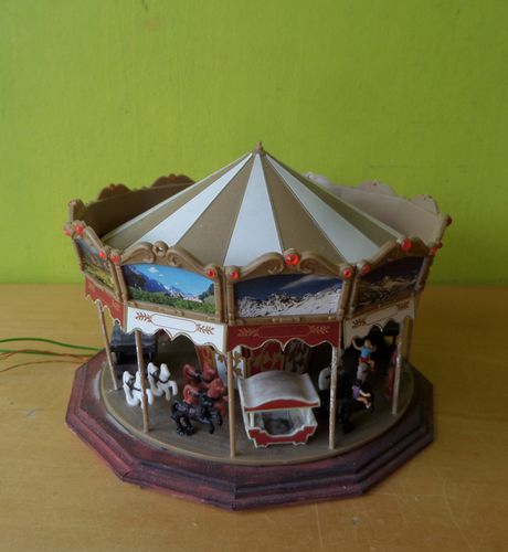 Faller H0 Kinder carousel