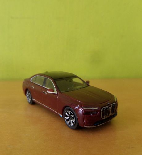 Minichamps H0 870024504 BMW I7