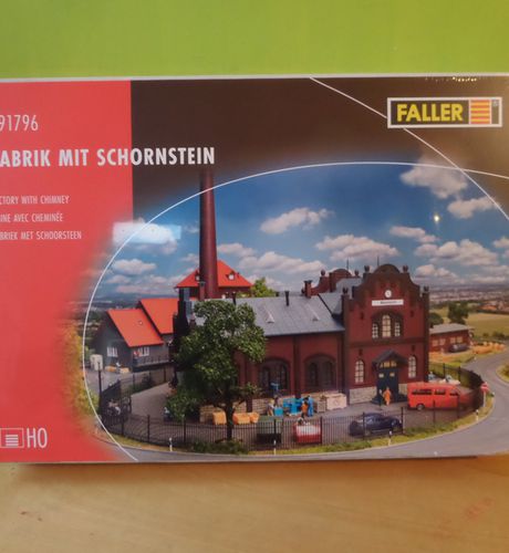 Faller H0 191796 Fabriek met schoorsteen
