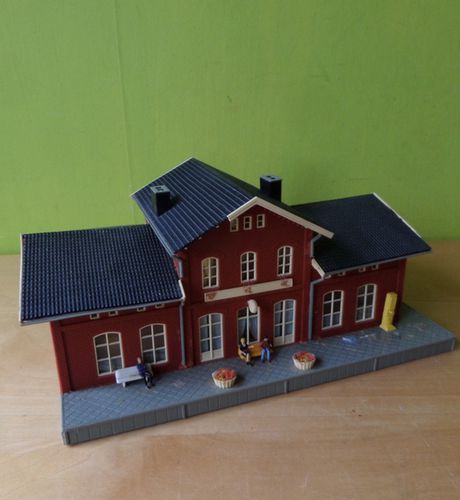 Pola H0 Budget  Landelijk station