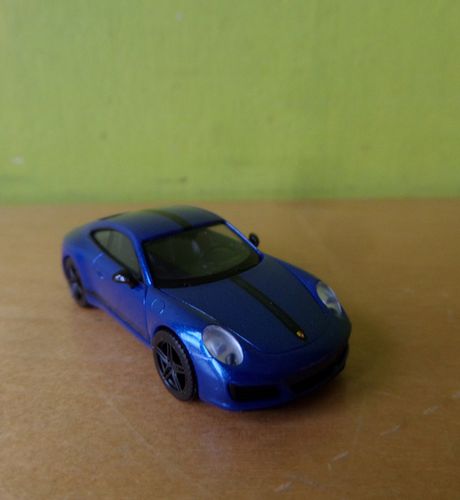 Herpa H0 430418 POrsche 911 Carrera 4S