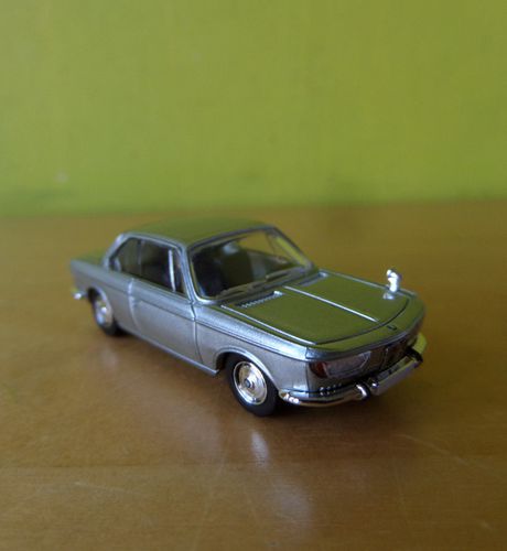 PCX H0 870031 BMW 2000 CS