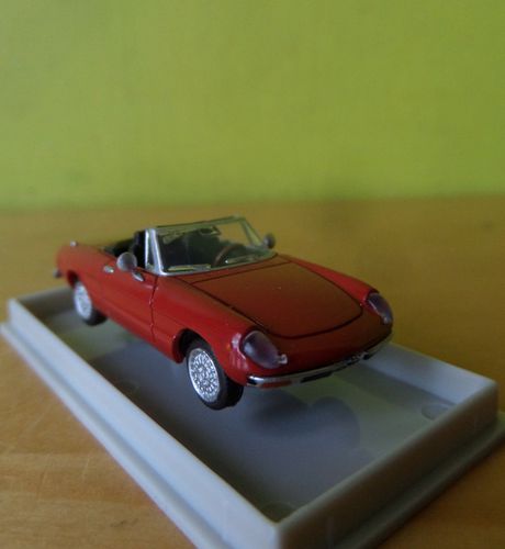 Brekina H0 29600 Alfa Spider rood