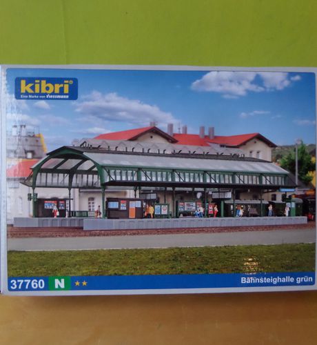 Kibri N 37760 Grote stations hal groen