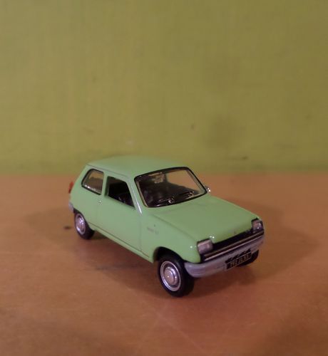 Norev H0 510542  Renault 5 TL licht groen