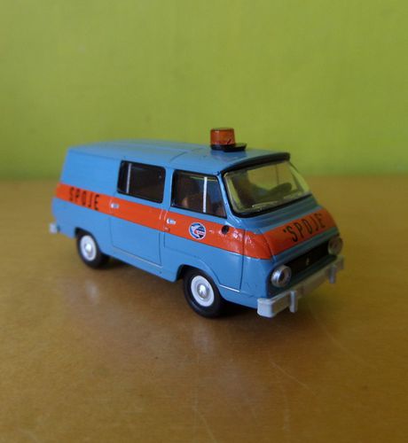 Brekina H0 30806 Skoda 1203 Half bus "Spoje"