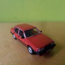 PCX H0 870108 Volvo 740 rood