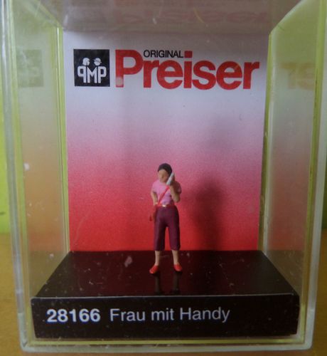 Preiser H0 28166 Vrouw met mobieltje