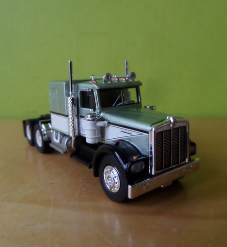 Brekina H0 86252 Kenworth W 900