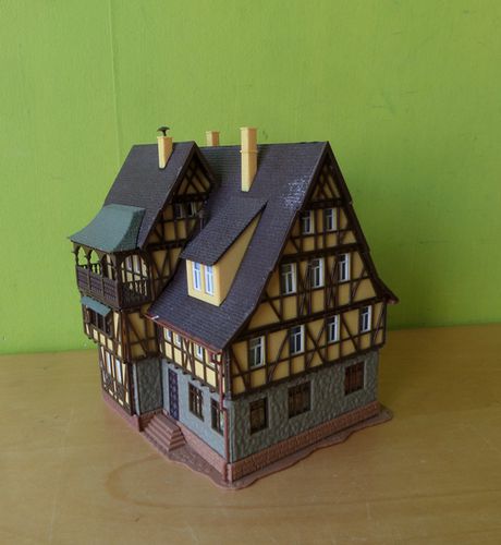 Vollmer H0 Vakwerkhuis met balkon