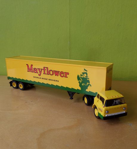 Brekina H0 86331 Ford C serie "Mayflower"
