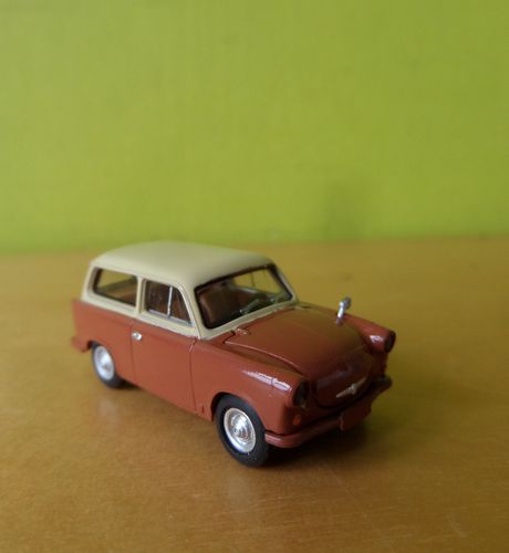 Brekina H0 27554 Trabant P 50 Kombi