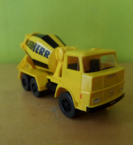 Wiking H0 68210 Henschel Betonmixer Liebherr