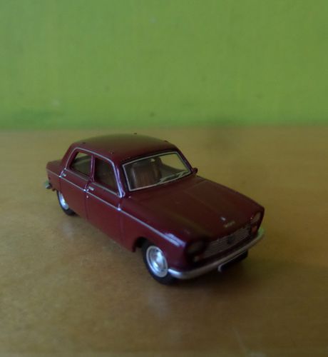 SAI H0 6253 Peugeot 204 limousine