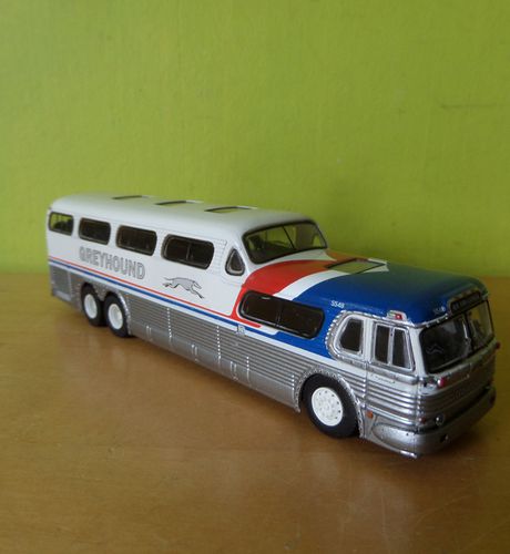 Brekina H0 61303 Greyhound Sceniccruiser
