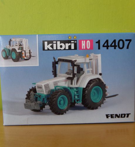 Kibri H0 14407 Fendt 926 met hef lepels