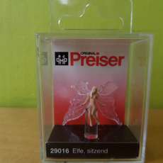 Preiser H0 29016 Zittend Elfje