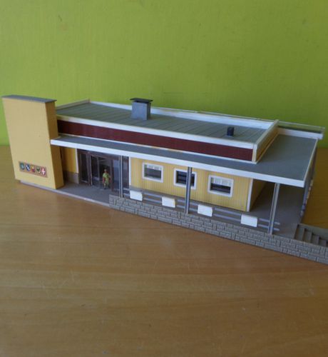 Vollmer H0 Modern station