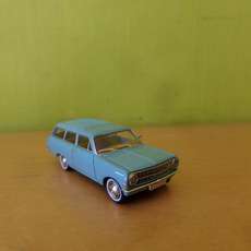 Brekina H0 20471 Opel Record Caravan licht blauw