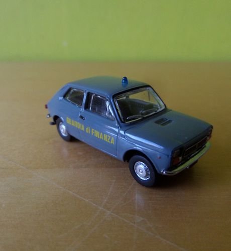 Brekina H0 22509 Fiat 127 Guardia di Finanza