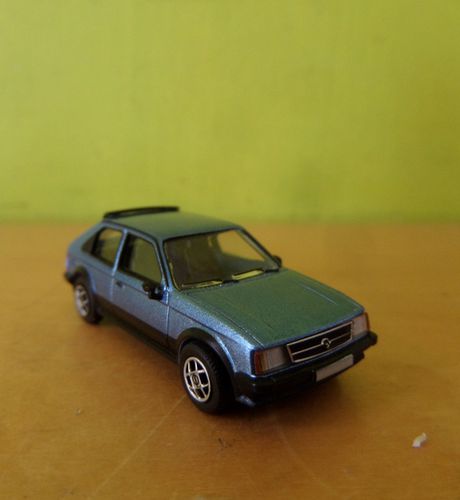 PCX H0 870739 Opel kadett D SR blauw