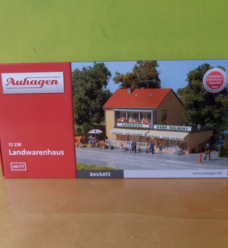 Auhagen H0 12238 Land huis Helmert met winkel