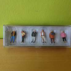 Preiser H0 10724 Voorbijgangers