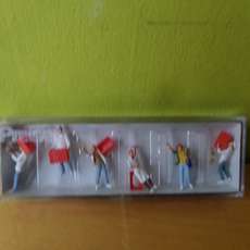 Preiser H0 10377 Bij de bakkerij