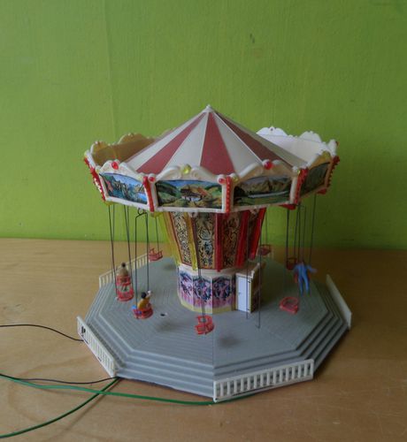 Faller H0 Kermis Draaimolen