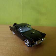 Busch H0 45221 Ford Thunderbird