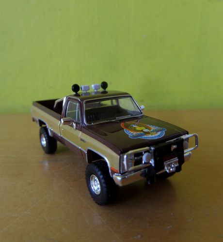Brekina H0 19653 GMC Sierra Bruin / goud