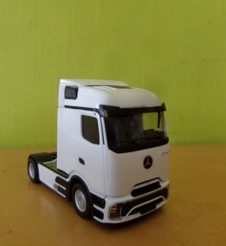 Herpa H0 319430 MB Actros L Procabin