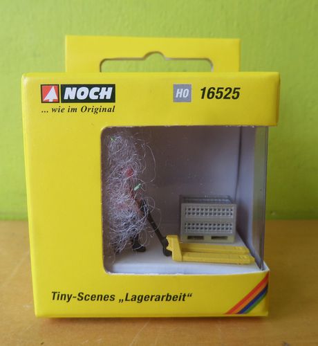 Noch H0 16525 Magazijn medewerker met palletwagen